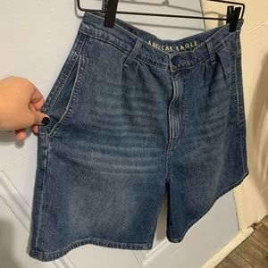 American Eagle High Waisted Shorts with Wide leg